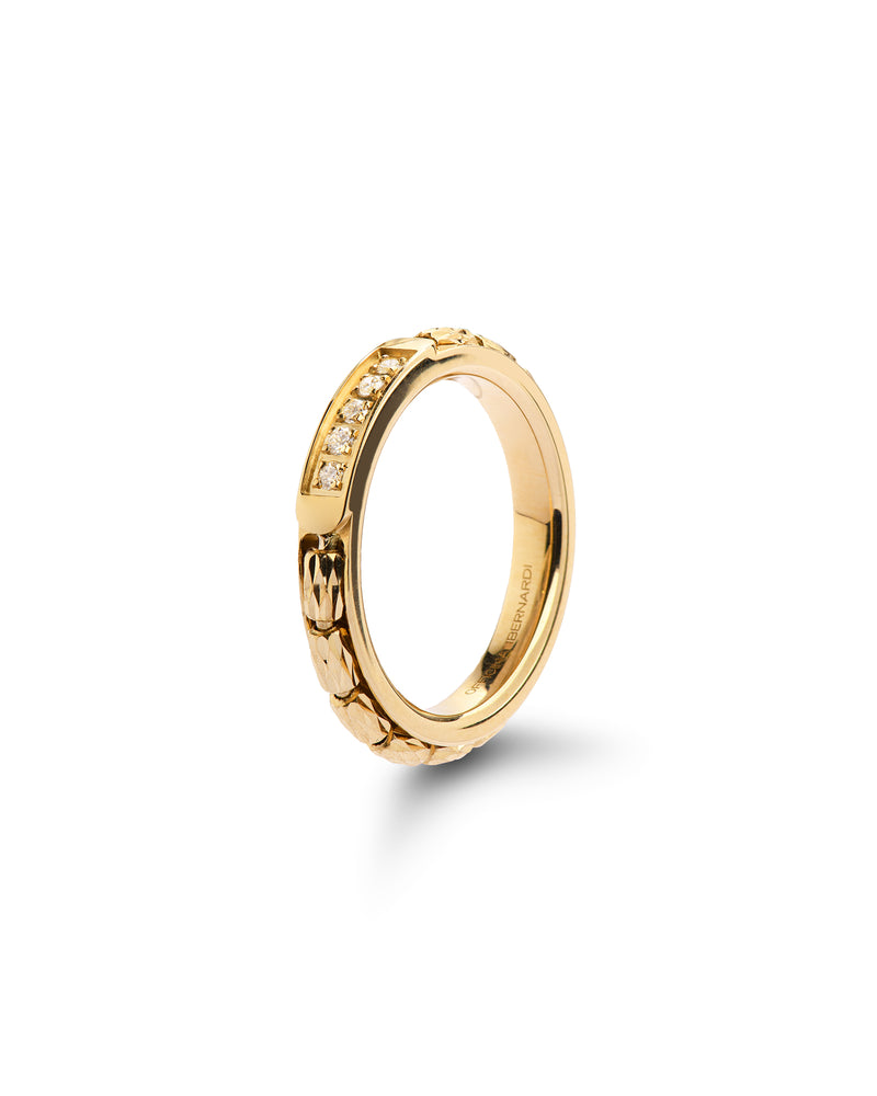 Goddess Ring in 18kt Gold and Diamonds